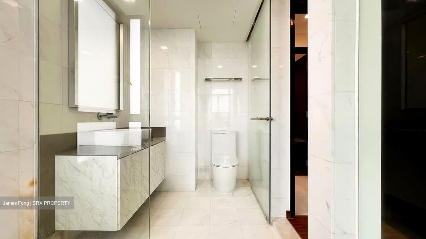 The Lakeshore (D22), Condominium #553255881
